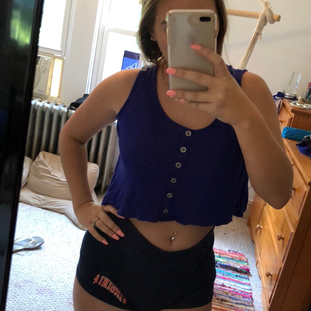 Crop top